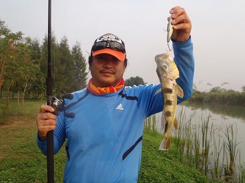 2013.02.14 BKK FISHING POND 082.jpg